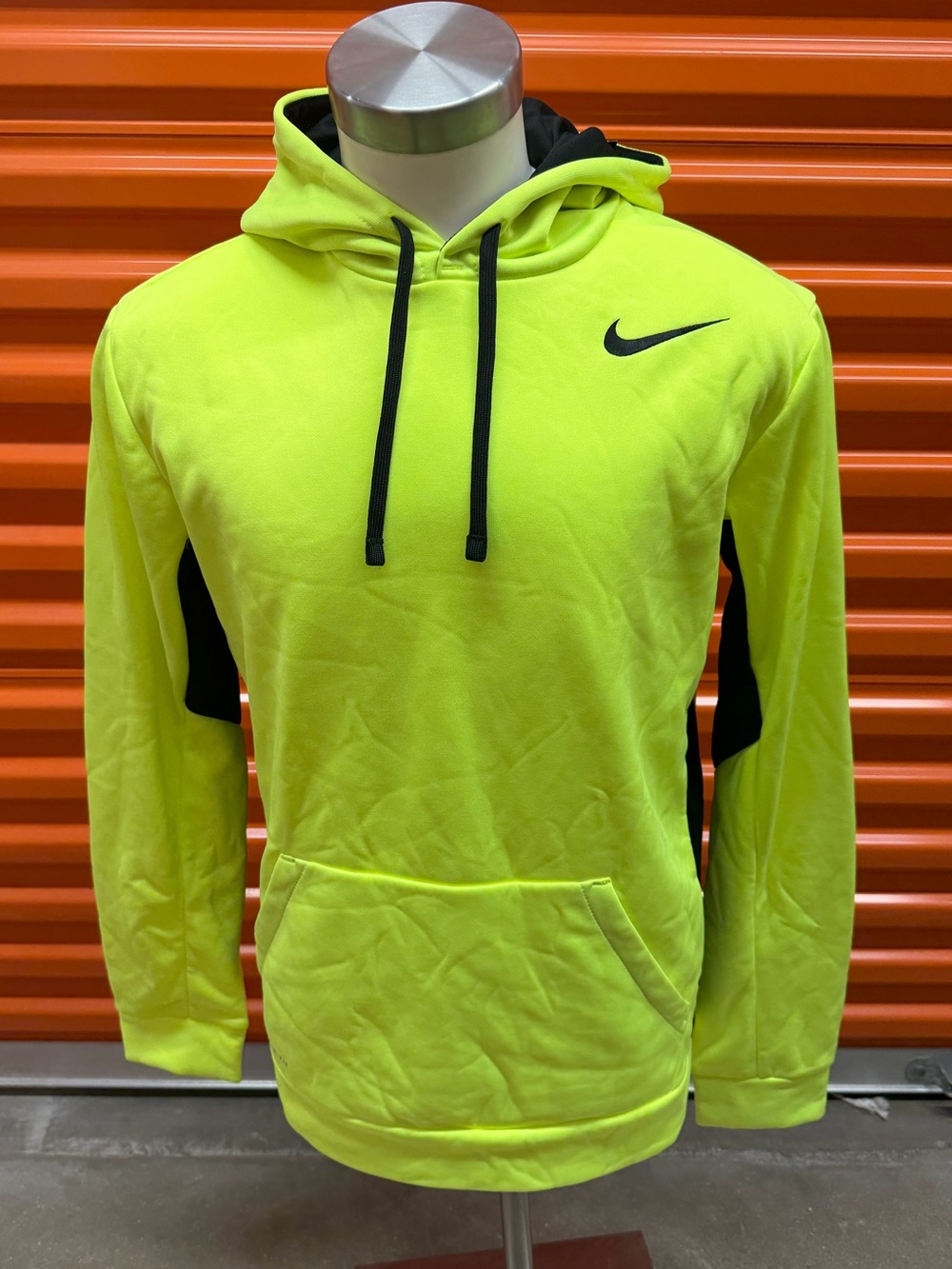 NWT Nike Me. Neon Yellow & Black Hooded Performance Pullover 650733 702 Size M